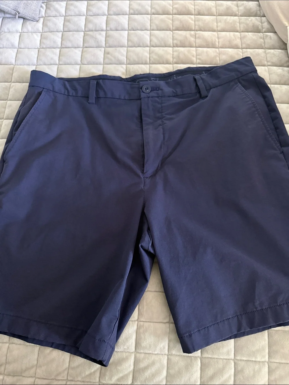 Vineyard Vines Men’s Classic Navy Flat-Front Men's Shorts